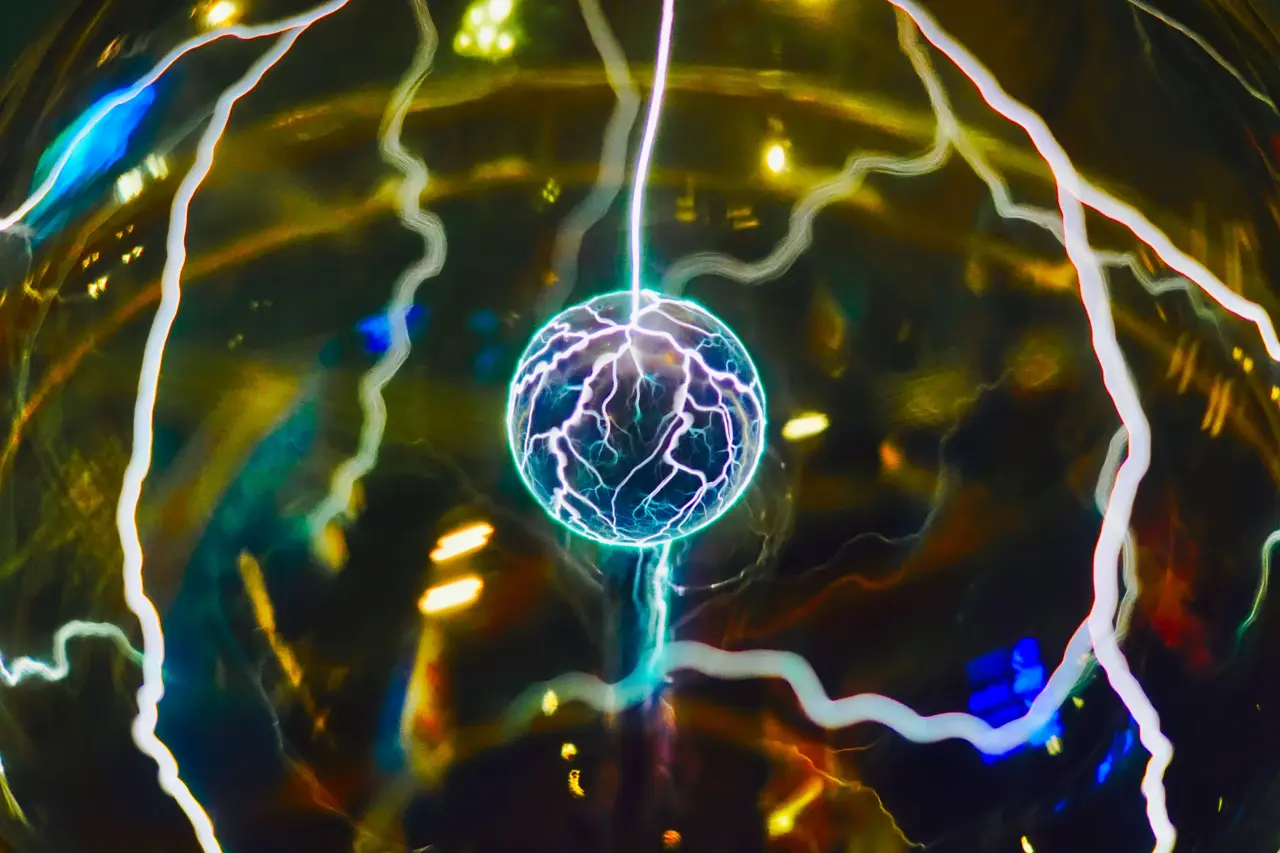 ESD İş Ayakkabısı ve Antistatik Ayakkabı Arasındaki Fark Nedir? 